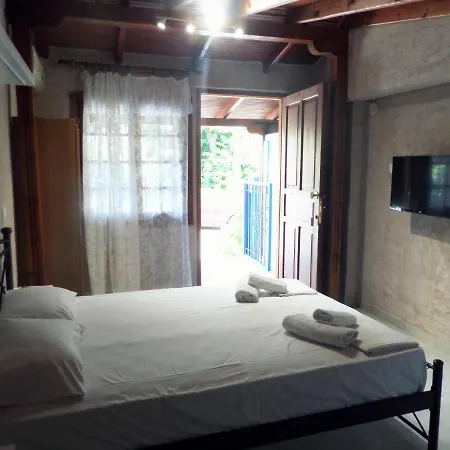 Artemis & アパート Nea Kallikrateia