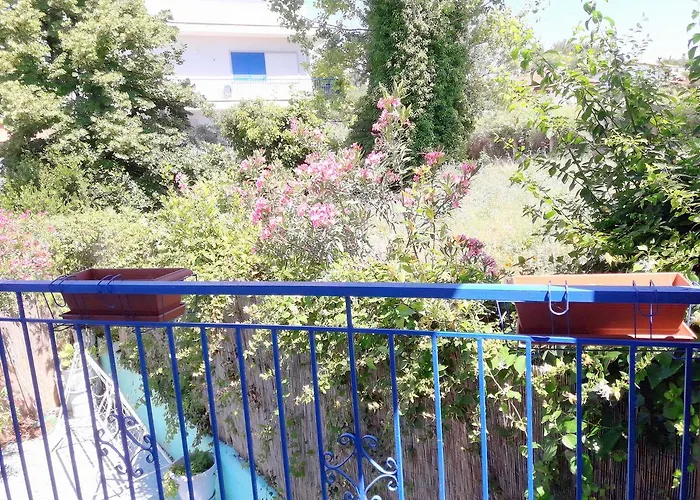 Artemis & * Nea Kallikrateia