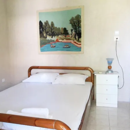 Διαμέρισμα Artemis & *