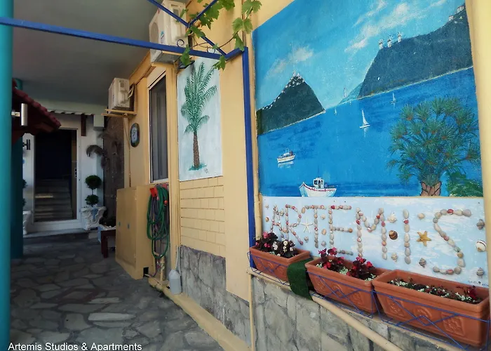 Artemis & Apartamento *